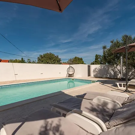 Pool House Olive - Happy Vikendica Donji Zemunik